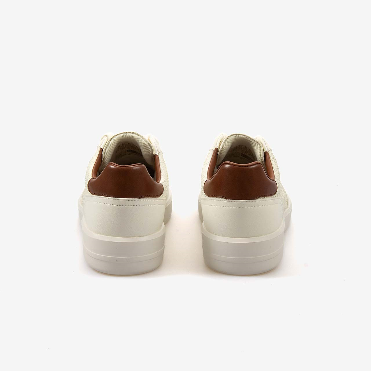 Sneakers Guess FMJYU2FAP12