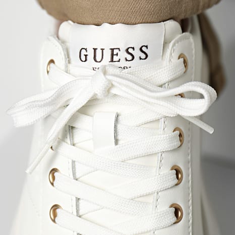 Sneakers Guess FMPVIBLEA12 White Brown