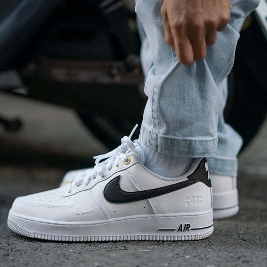 Nike Air Force 1 Low '07 LV8 'Blanc Noir' DQ7658-100