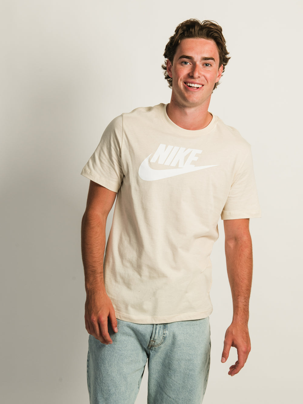 T-shirt Nike sportswear AR5004-234