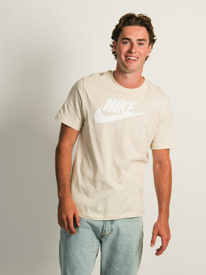 T-shirt Nike sportswear AR5004-234