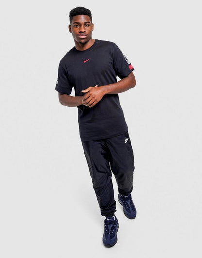 T-shirt Nike Repeat Tape HQ1205-010