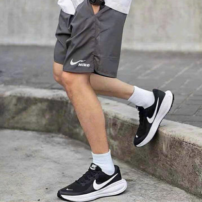 Chaussures Nike Revolution 8 ‘Noir Blanc’ HJ9198-003