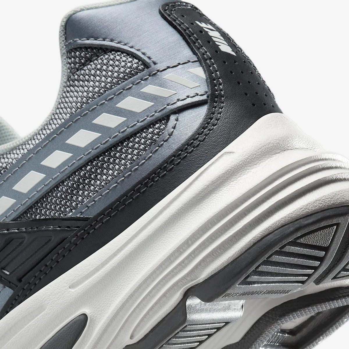 Nike Baskets Initiator Hommes  ib3083-001