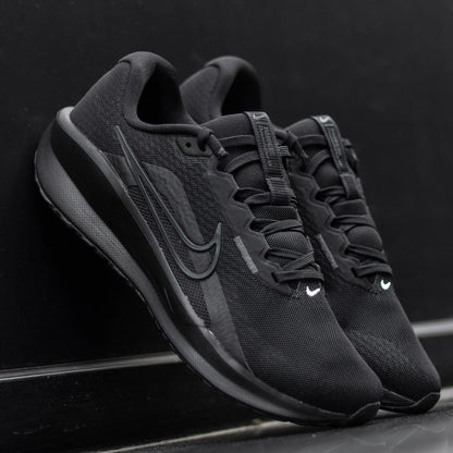 Baskets Nike Downshifter 13,  black fd6454-003
