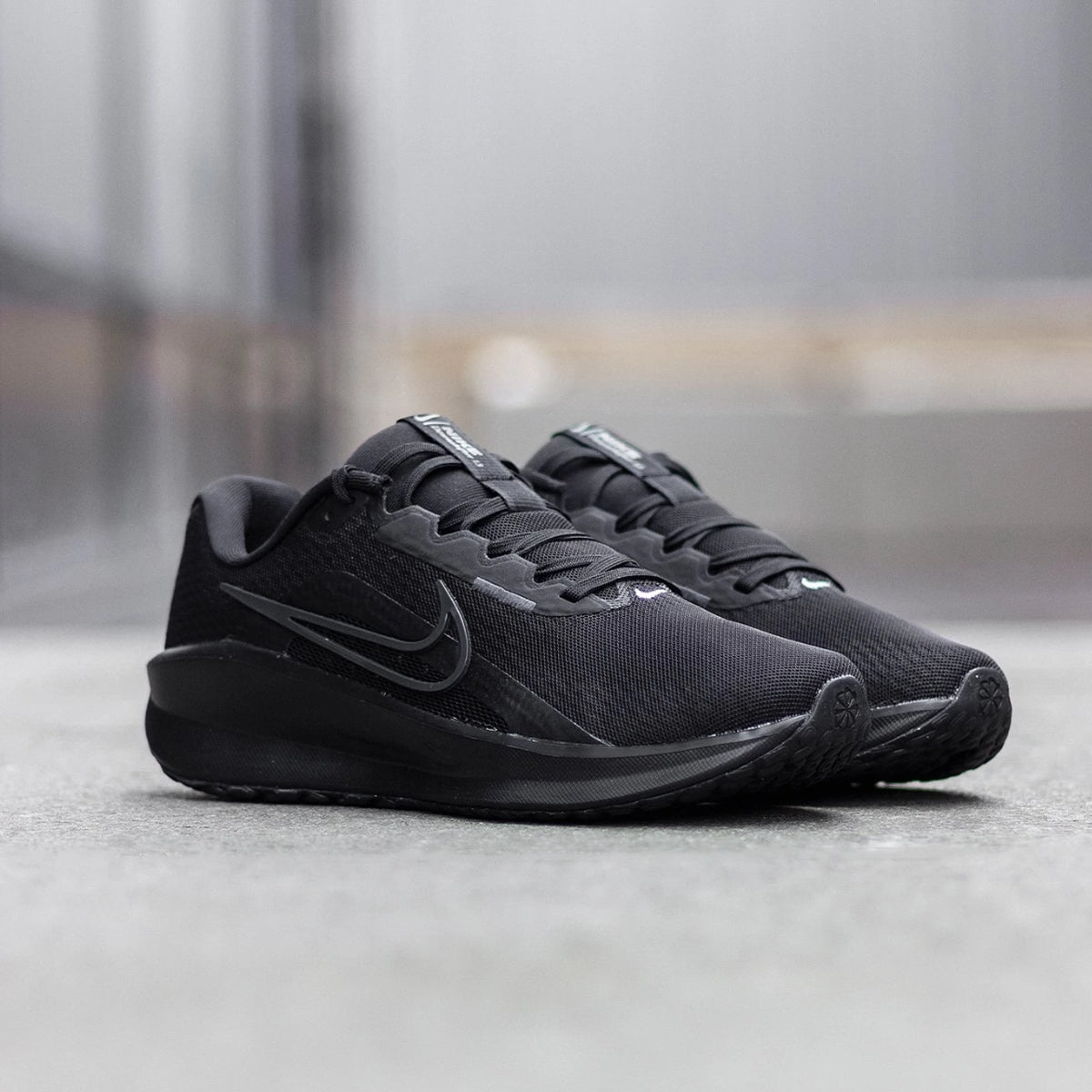 Baskets Nike Downshifter 13,  black fd6454-003