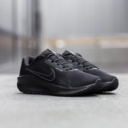 Baskets Nike Downshifter 13,  black fd6454-003