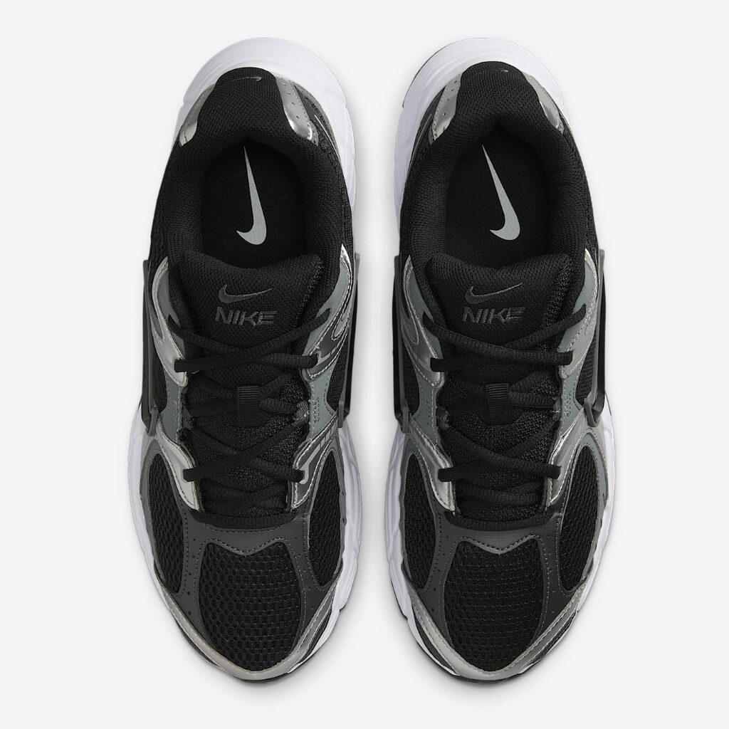 Baskets Nike V5 RNR  HJ5228-004 black white