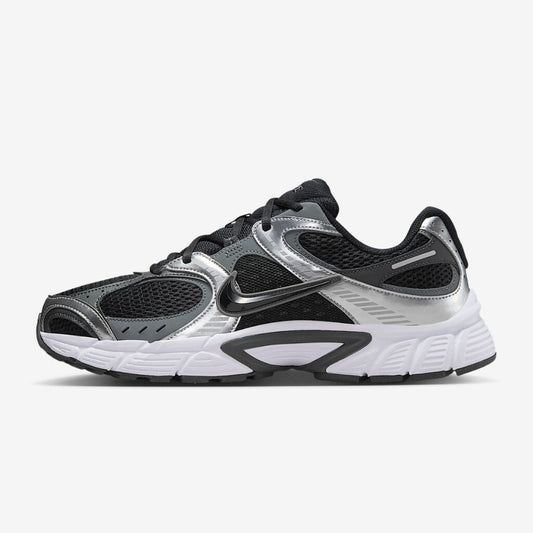 Baskets Nike V5 RNR  HJ5228-004 black white